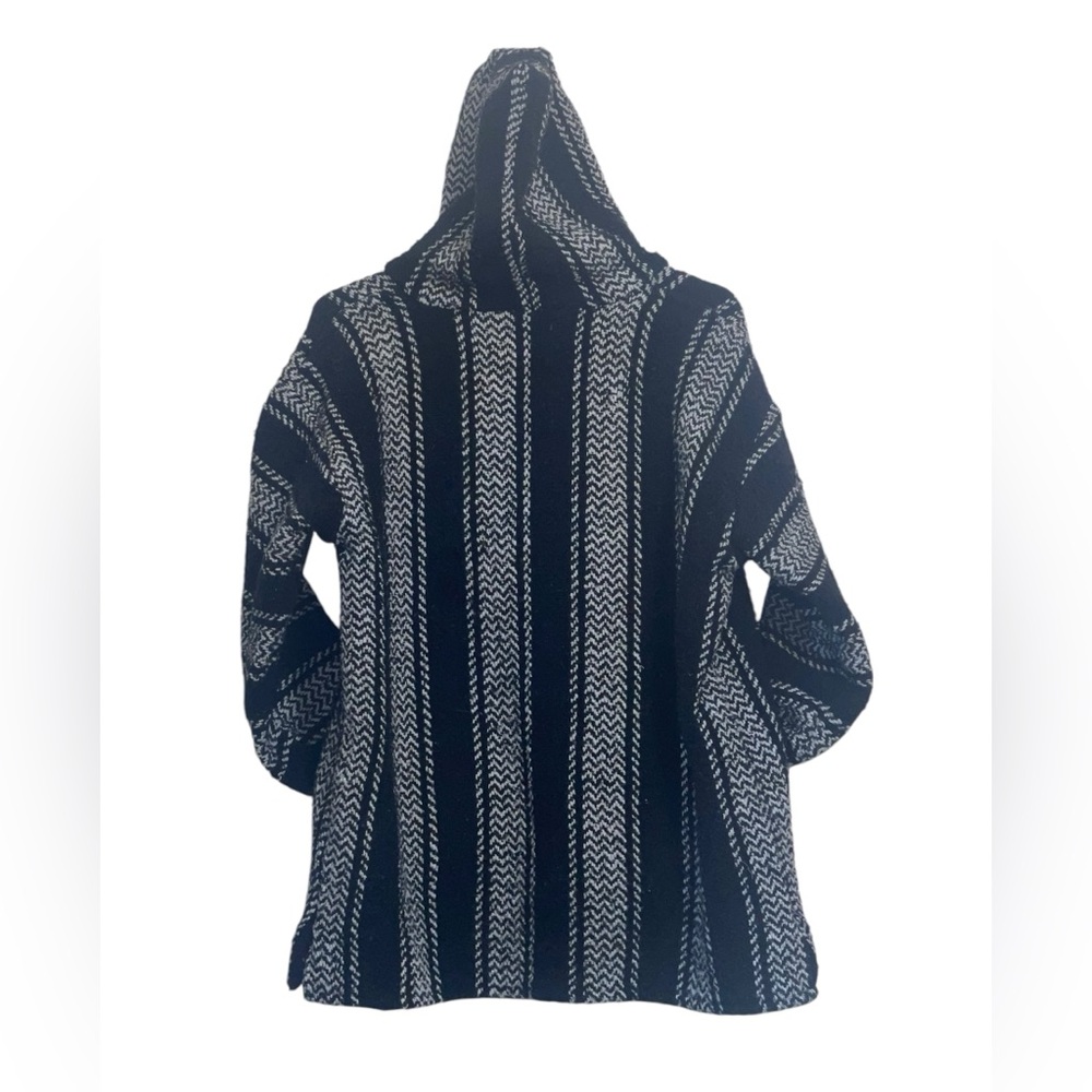 Earth Ragz unisex, Bahai Joe, eco friendly, Mexican hoodie. Size large GUC - Picture 7 of 9